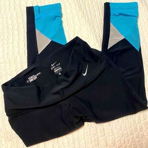 Nike Capri Dri-Fit Athletic Tights
